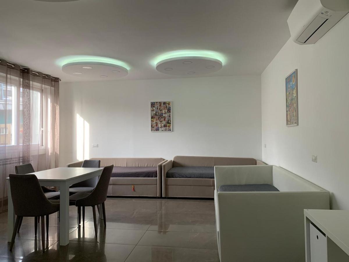 Mondo Suites Apartments نابولي المظهر الخارجي الصورة